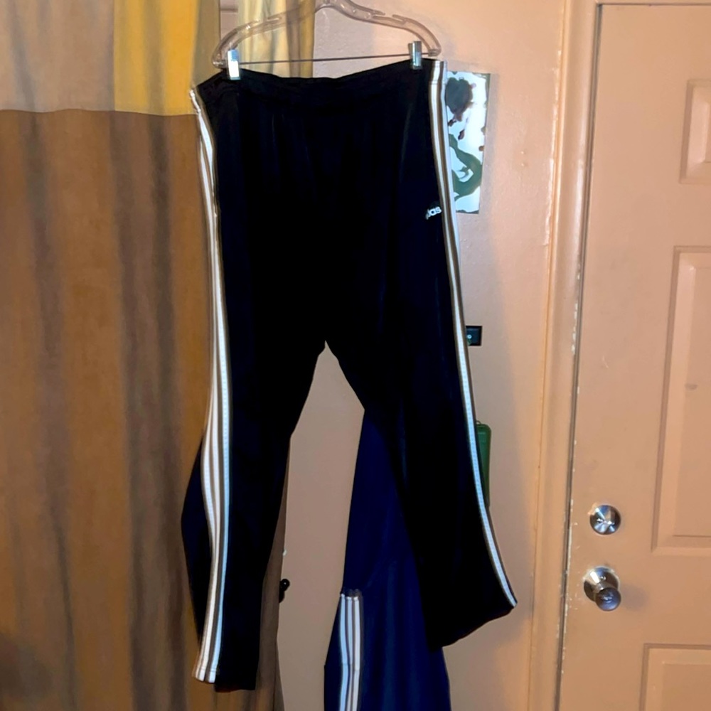 NWOT Adidas Trac pants. 4XL Unisex